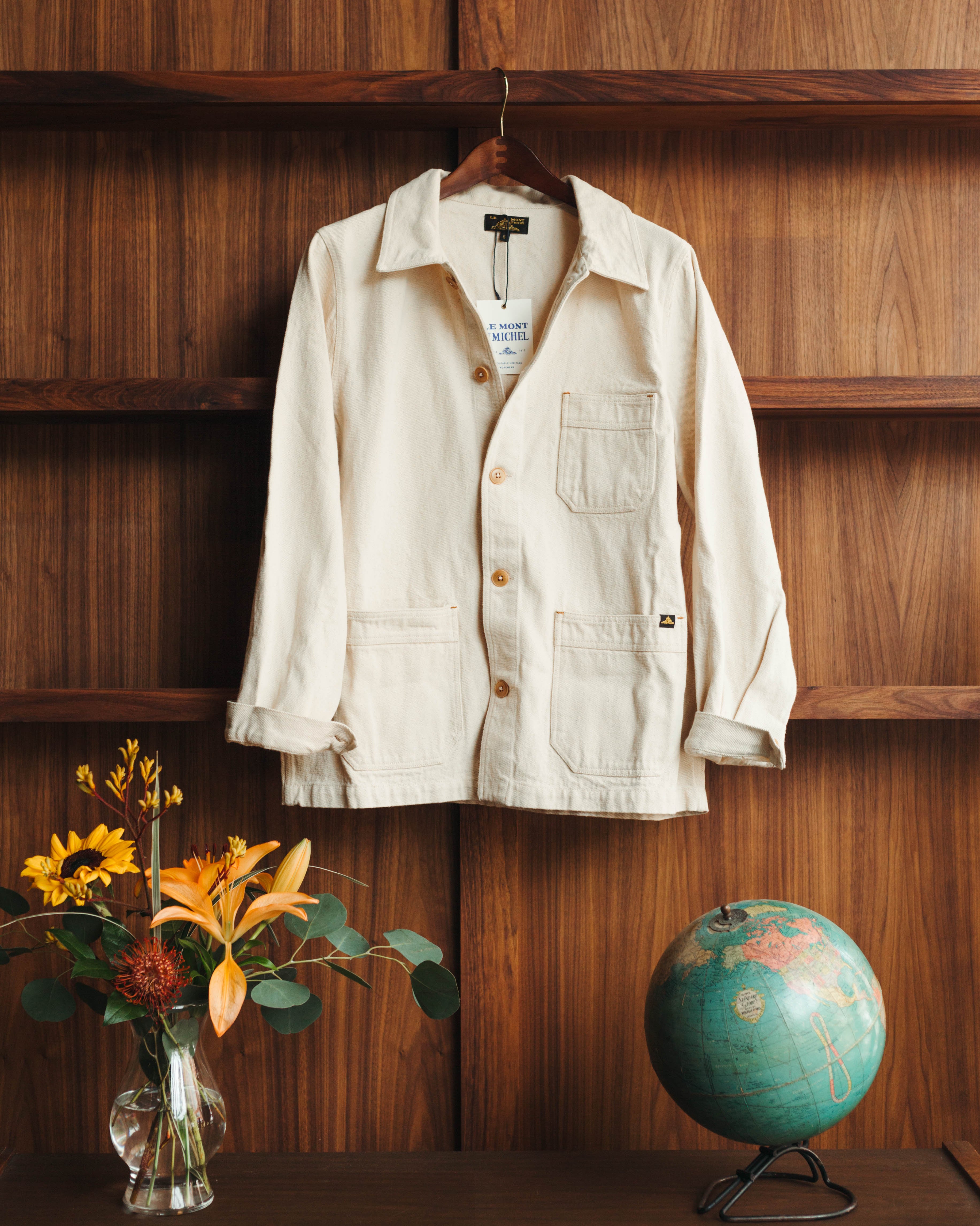 Le Mont Saint Michel Volci Chore Jacket in Off White